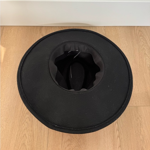 Wool Hat - Picture 3 of 4